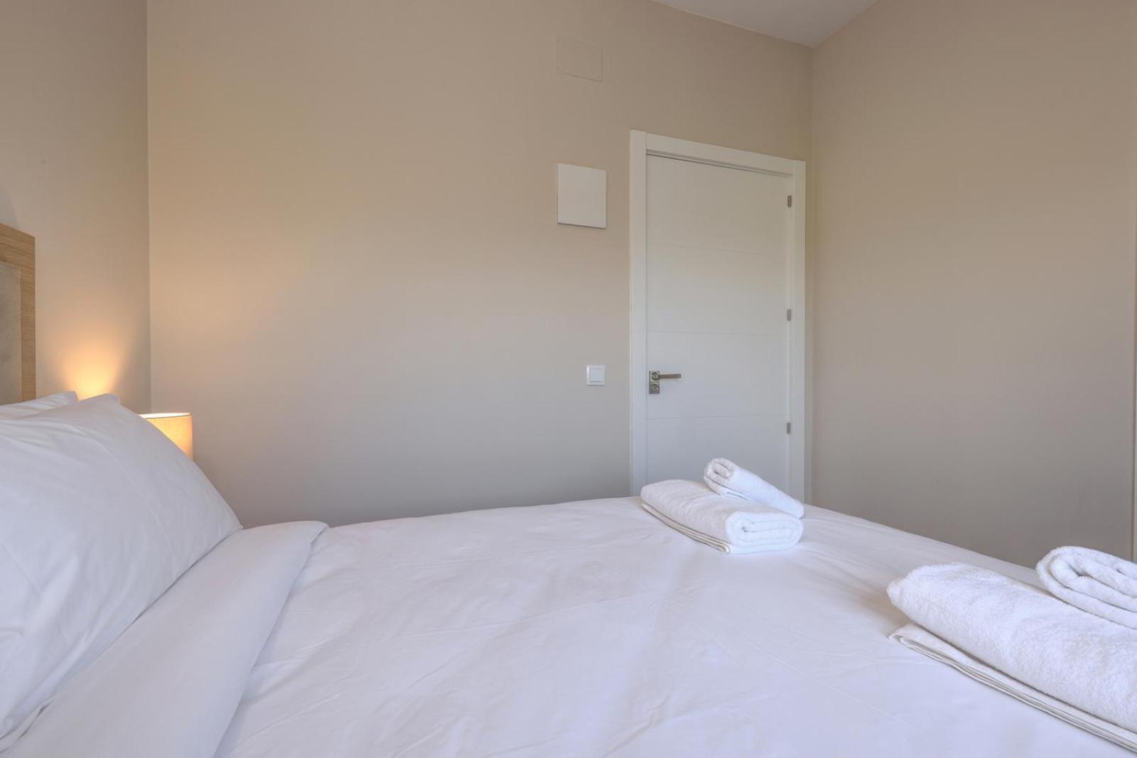 אסטפונה Hostal Puerta Almar מראה חיצוני תמונה