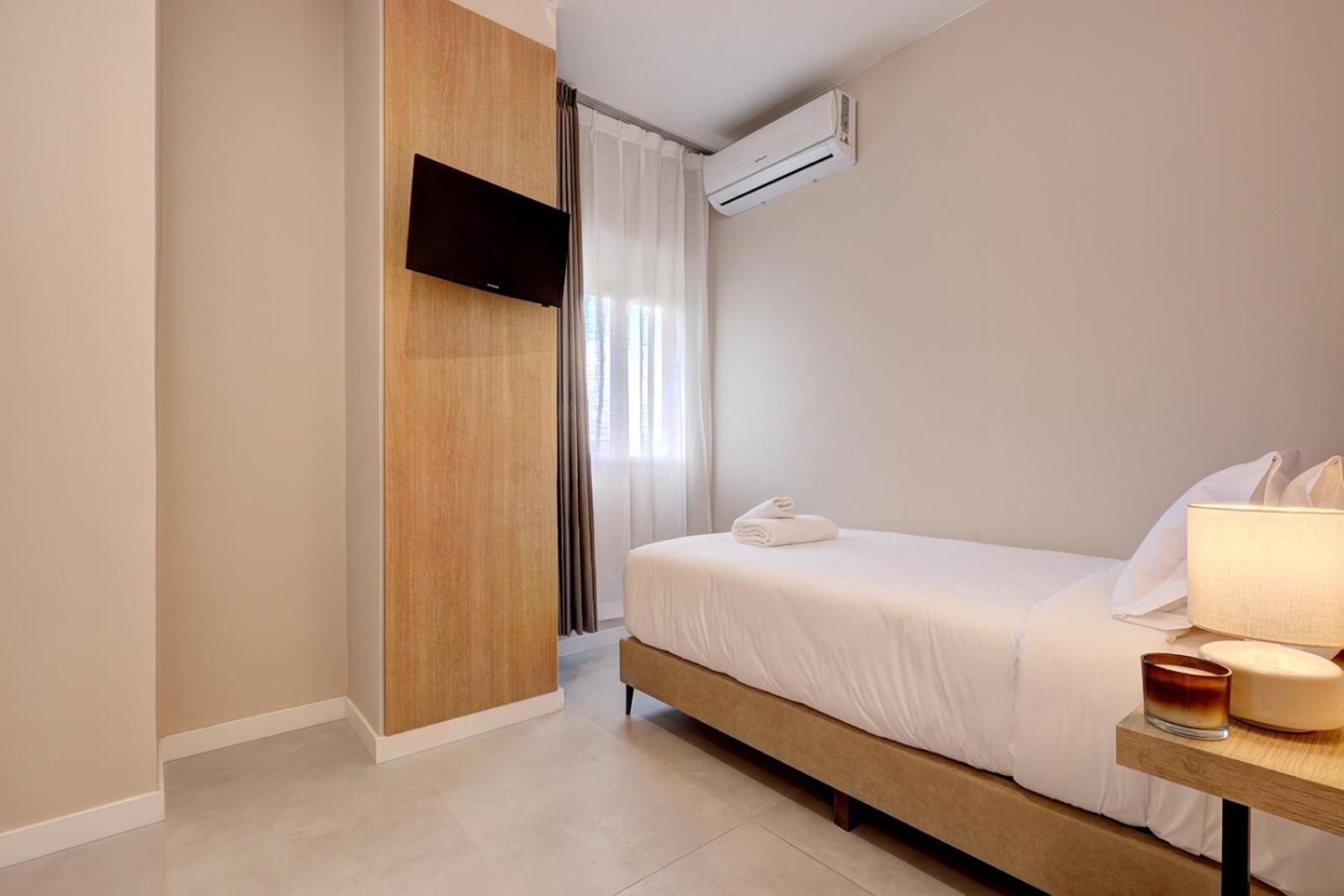 אסטפונה Hostal Puerta Almar מראה חיצוני תמונה