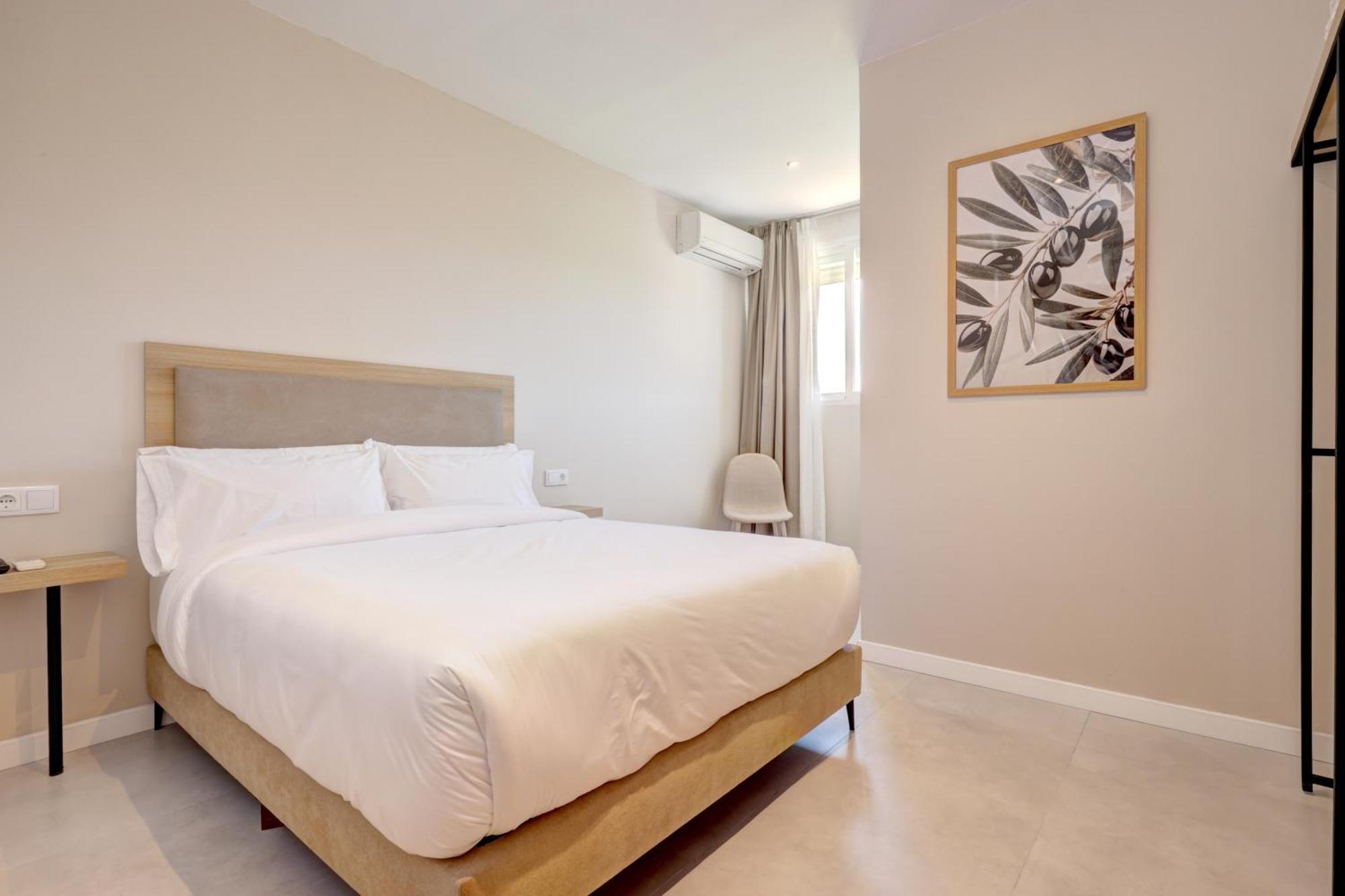אסטפונה Hostal Puerta Almar מראה חיצוני תמונה
