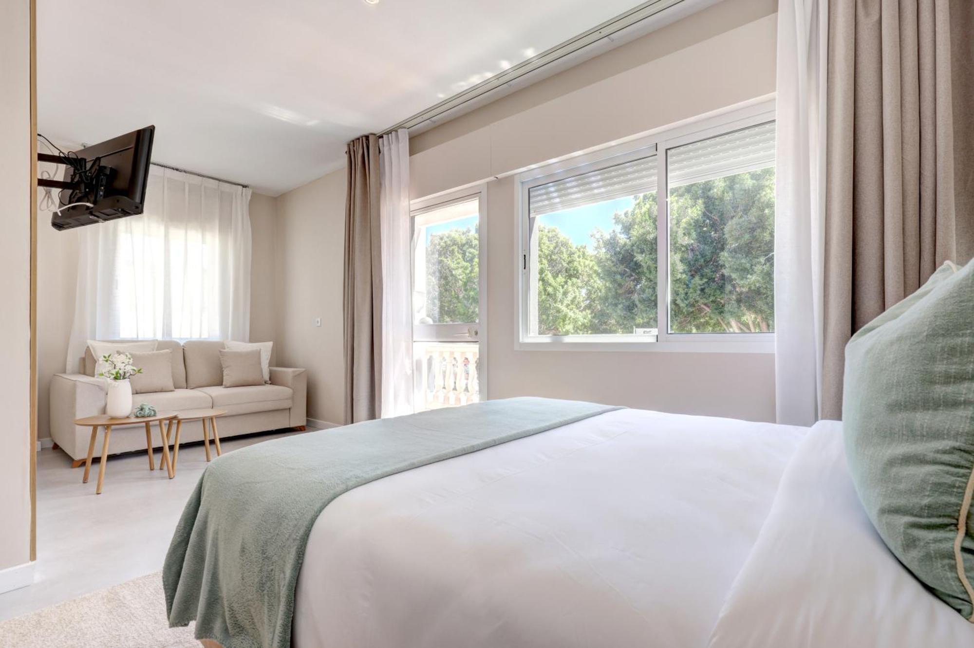 אסטפונה Hostal Puerta Almar מראה חיצוני תמונה